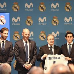 El Real Madrid presentó en el palco el acuerdo con Telefónica