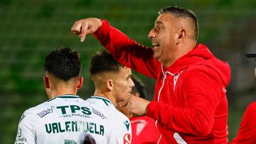 “Si él no se comporta, ni lo paran en la casa, lo tengo que parar yo; más allá de ser jugador...”