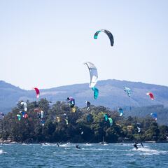El espectáculo del KiteFest Trofeo Xacobeo, en Cesantes