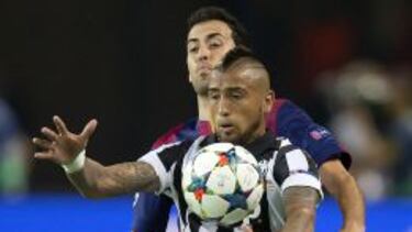 06/06/15 PARTIDO CHAMPIONS LEAGUE FINAL
JUVENTUS - BARCELONA
ARTURO VIDAL SERGIO BUSQUETS