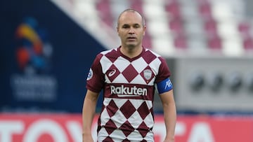 DOHA, QATAR - DECEMBER 04: Andrés Iniesta of Vissel Kobe seen during the AFC Champions League Group G match between Vissel Kobe and Suwon Samsung BlueWings at the Khalifa International Stadium on December 04, 2020 in Doha, Qatar. (Photo by Simon Holmes/Getty Images)