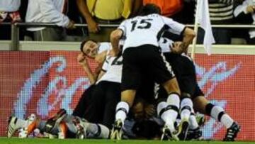 El Valencia se da un festín y se afianza en el tercer puesto