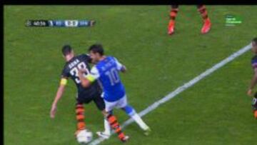 El pie trabado, sobre la línea.