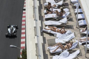 Primera sesi車n de entrenamiento en el circuito de Montecarlo