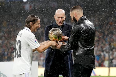 Zinedine Zidane has four possible teams he could manage