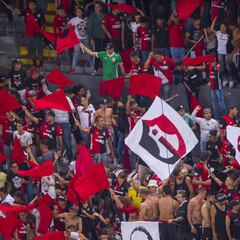 De nuevo violencia mancha al futbol: muere barrista del Atlas