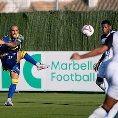 Las Palmas progresa pero no marca
