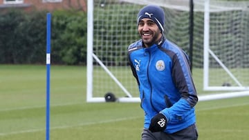 "Focused" Mahrez returns to Leicester training