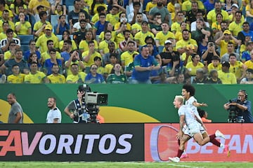 Eduard Bello celebrates his stunning equalizer against Brazil
