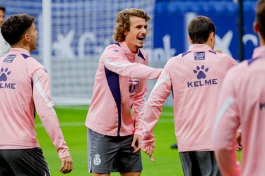 Alineación posible del Espanyol ante el Barcelona en LaLiga EA Sports