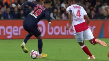 En Francia siguen frotándose los ojos: regate hipnótico de Neymar