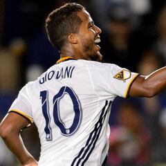 Giovani dos Santos brilla con el Galaxy, anotó doblete