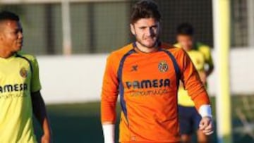 El portero Juan Carlos Sánchez renueva por hasta 2017