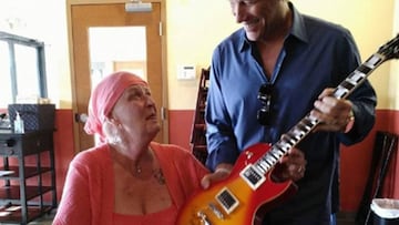 Jon Bon Jovi sorprende a una fan enferma de cáncer