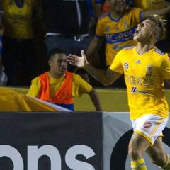 Vargas acecha a Salas en histórica lista que lidera Suazo