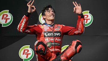 Marc Márquez celebra la victoria.