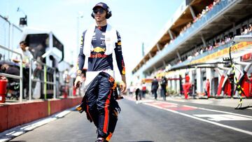 MONTREAL, QUEBEC - JUNE 09: Pierre Gasly of France and Red Bull Racing walks to the grid before the F1 Grand Prix of Canada at Circuit Gilles Villeneuve on June 09, 2019 in Montreal, Canada.   Charles Coates/Getty Images/AFP
 == FOR NEWSPAPERS, INTERNET, TELCOS &amp; TELEVISION USE ONLY ==