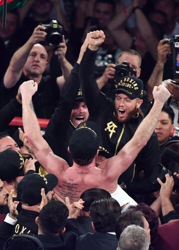 'Canelo' Álvarez festejó su triunfo sobre Gennady Golovkin