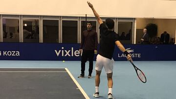 Vallverd¨²: "A Dimitrov le ayud¨® mucho entrenarse con Nadal"