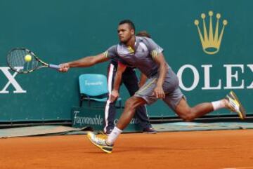 Jo-Wilfred Tsonga, durante el partido contra el suizo Stanislaw Wawrinka. El francés se deshizo del suizo por 2-6, 6-3 y 6-4