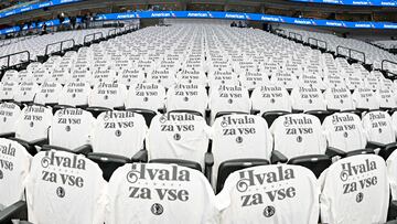 Doncic returns to Dallas for the first time since he was traded to the Los Angeles Lakers and the Mavericks left him a message written in his native tongue.