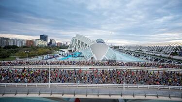 Kiptum y Beriso honran a Correcaminos