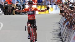 Richie Porte celebra su victoria en Willunga Hill en el Tour Down Under 2017.