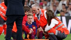 De Jong was stretchered off at the end of the first half against Real Madrid following a clash with Fede Valverde.