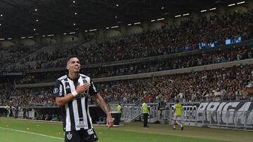 AMDEP1949. BELO HORIZONTE (BRASIL), 01/03/2023.- Paulinho de Mineiro celebra un gol hoy, en un partido de la Copa Libertadores entre Atlético Mineiro y Carabobo en el estadio Mineirao en Belo Horizonte (Brasil). EFE/ Joao Guilherme Arenazio