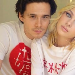 Nicola Peltz comparte una foto desnuda en la bañera