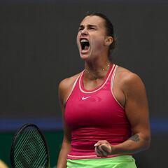Sabalenka muestra galones de número uno y Gauff sobrevive a un maratón