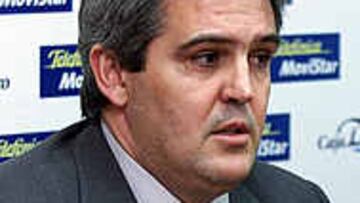 <b>ADIÓS AL NUMANCIA.</b> Luis Sánchez Duque ha dejado de ser esta tarde entrenador del equipo soriano, derrotado por el Córdoba de García Remón (0-2).