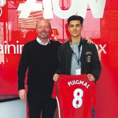 Arnau Puigmal, la primera cara para el Almería 21-22