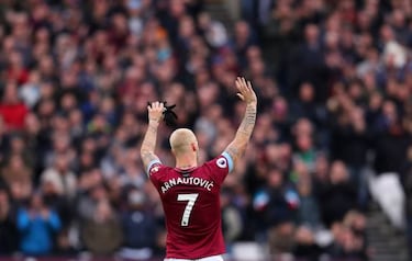 Pellegrini responds after Arnautovic appears to wave goodbye: "We'll see what happens"