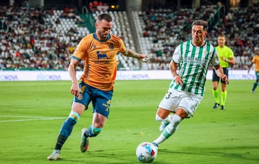 Caredo Racing의 리더십을 방지합니다