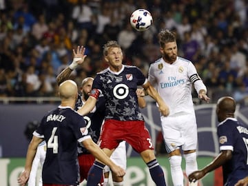 02/08/17 GIRA PRETEMPORADA USA CHICAGO 
 PARTIDO AMISTOSO 
 ALL STAR MLS - REAL MADRID 
 BASTIAN SCHWEISTEIGER Y SERGIO RAMOS