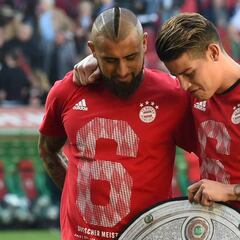 Arturo Vidal quisiera jugar con James Rodríguez en el Barcelona