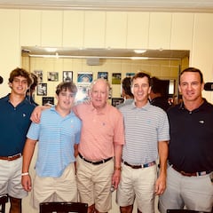 El sobrino de Peyton y Eli Manning se compromete a jugar con los Longhorns de Texas en la NCAA