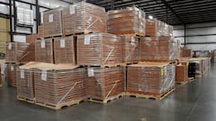 Dos gemelas compran un paquete sorpresa en Barcelona y lo que encuentran dentro llega hasta Estados Unidos: “Esto es una locura”