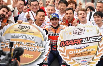 Márquez rompió el gafe post título con la décima victoria en el Gran Premio de Japón de MotoGP. 
