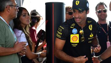 Sainz, llegando al circuito de Monza.