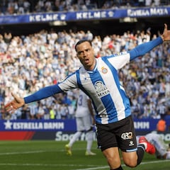 Raúl de Tomás llama a golpes a las puertas de la Selección