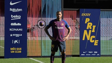 Barcelona's new Ghanaian forward Kevin-Prince Boateng poses during his official presentation at the Camp Nou stadium in Barcelona on January 22, 2019.
