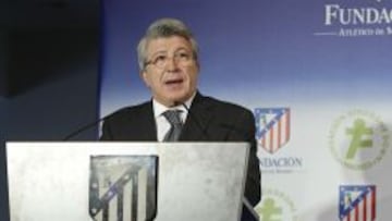 El presidente del Atl&eacute;tico de Madrid habr&iacute;a desvelado un pacto entre Falcao y el Real Madrid, seg&uacute;n Punto Pelota.