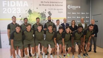 07-08-2023 NOTICIAS SPORTING DE GIJON
GIJON LOS JUGADORES DE VISITA EN LA FERIA DE MUESTRAS