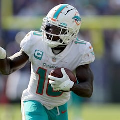 Why did the NFL fine the Miami Dolphins’ Tyreek Hill $10,927?