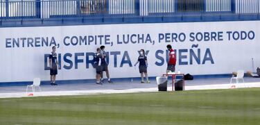 El Leganés vuelve con micro, altavoz, pero sin Szymanowski