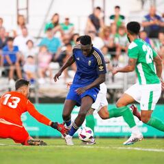 Samu guía al Granada a otra victoria