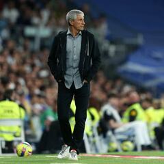 Setién: “El VAR tendría que haber llamado al árbitro en la entrada de Tchouameni”