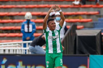 El equipo colombiano se impuso 3-0 en el amistoso disputado en el Atanasio Girardot. La Noche Verdolaga se trasladó a la mañana de este domingo por lluvia.